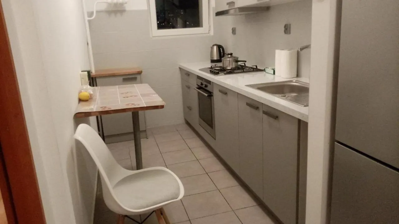 Δωμάτια σε οικογενειακή κατοικία Room Near Old Town Of Βαρσοβία